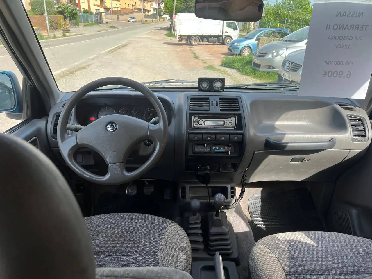 Nissan Terrano 2.4 SE SE, foto 3