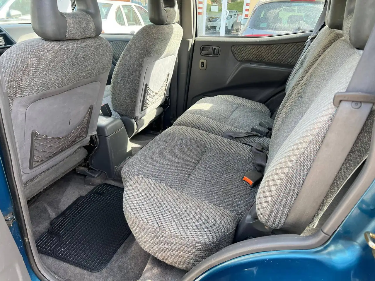 Nissan Terrano 2.4 SE SE, foto 5