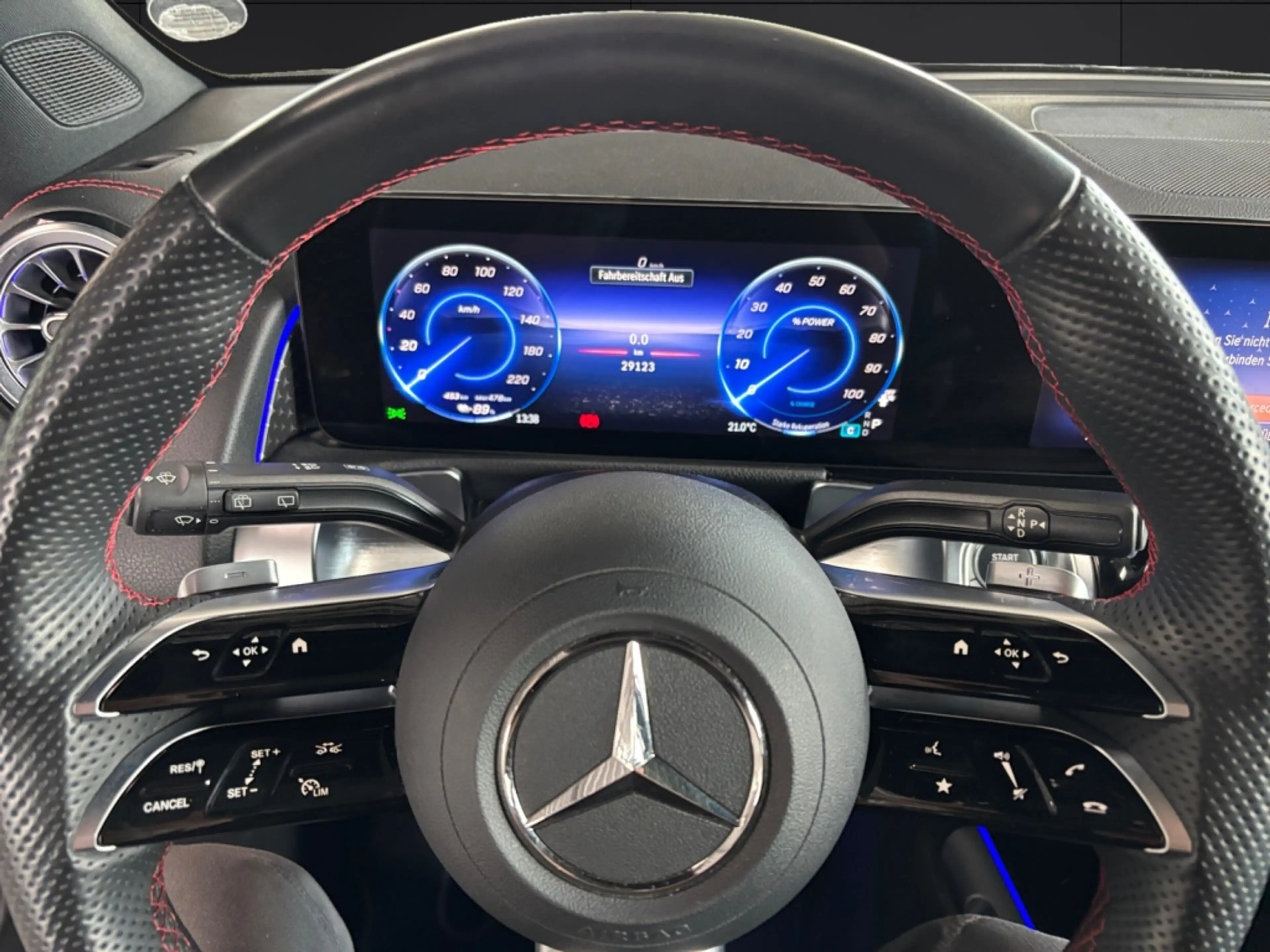 Mercedes-Benz EQB 250 + AMG*Night*LED*Panorama-SD*Kamera*AHK* — photo 8
