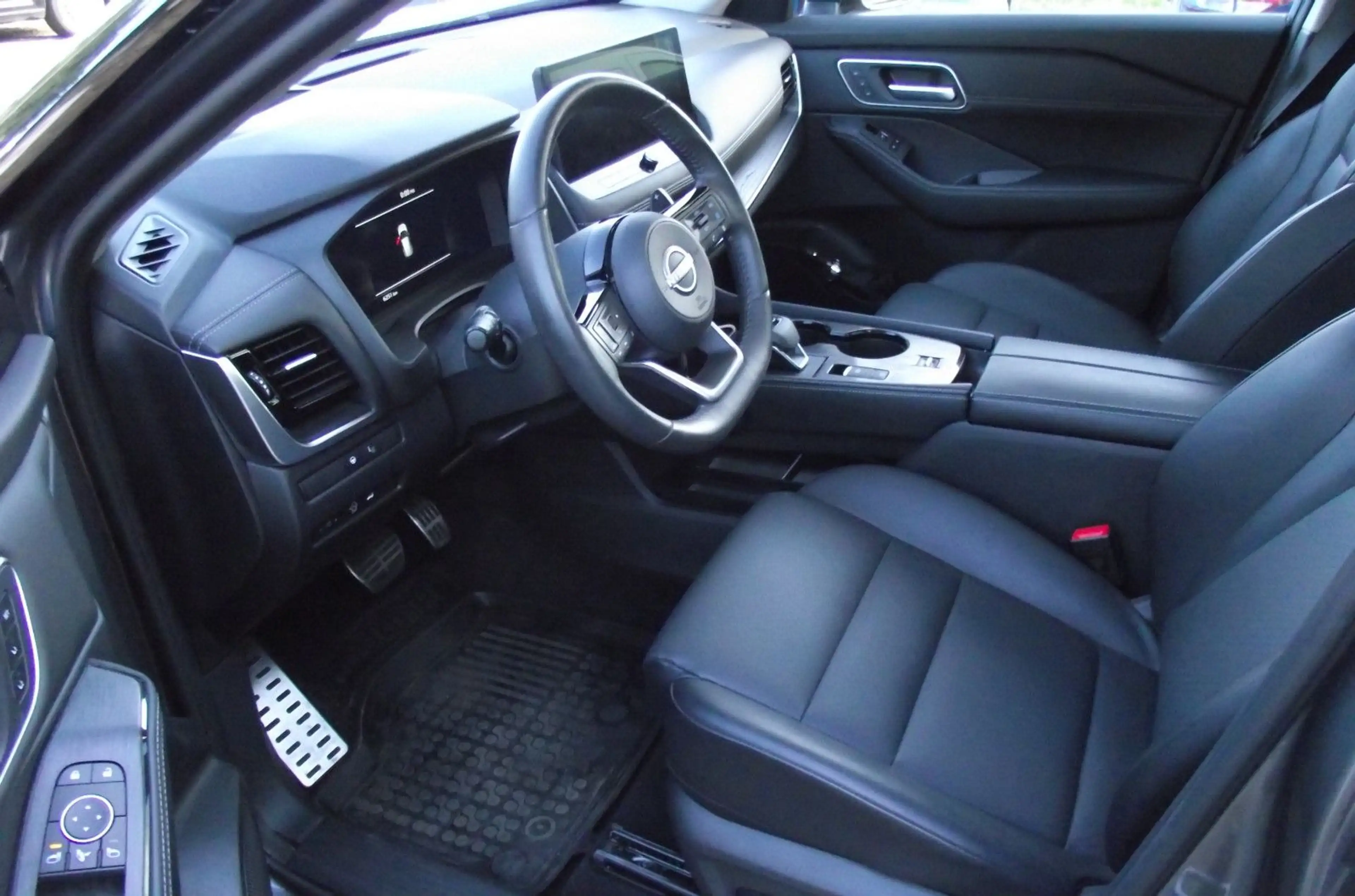Nissan X-Trail 1.5 VC-T Mild-Hybrid Xtronic Tekna — photo 7