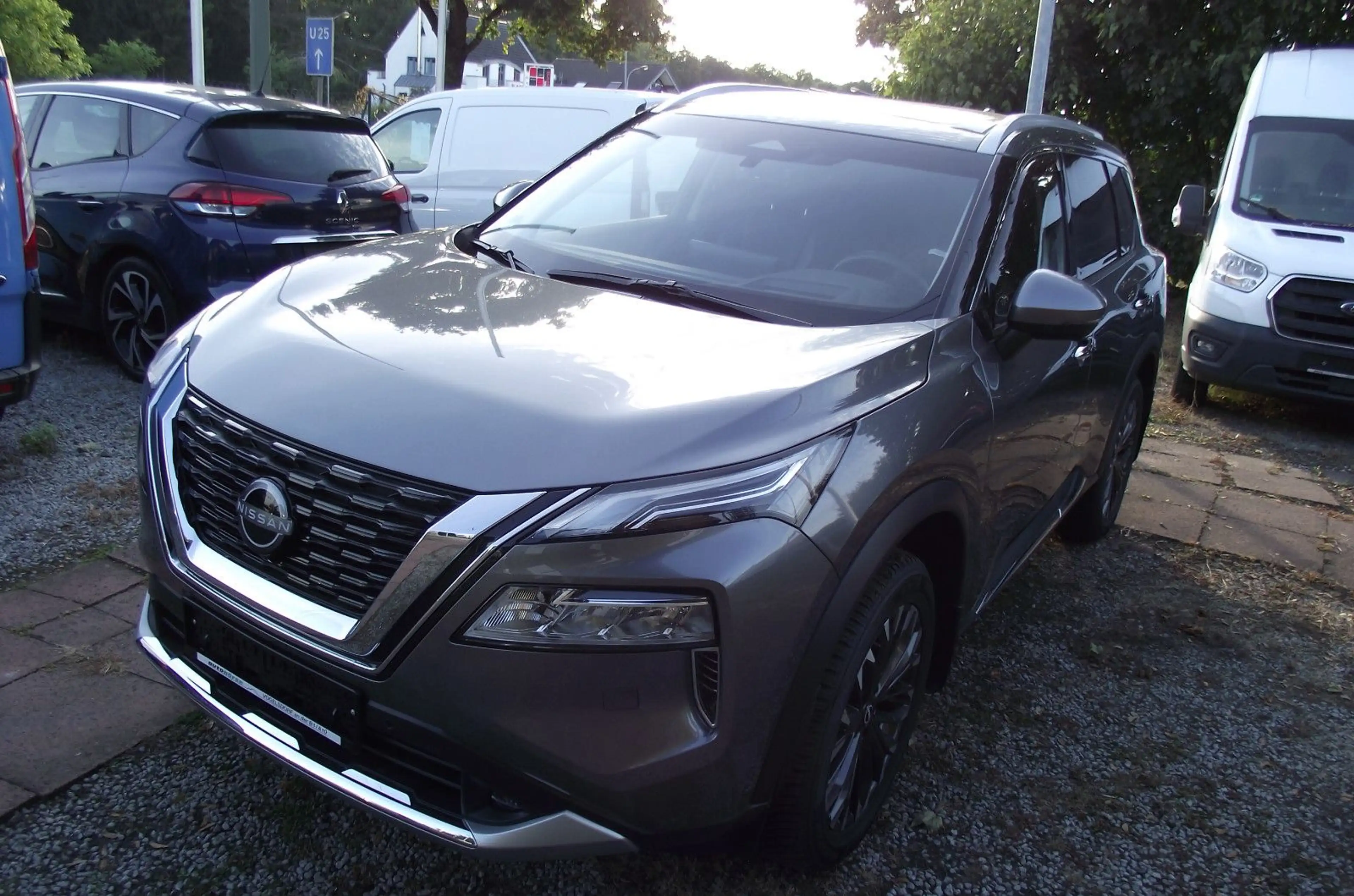 Nissan X-Trail 1.5 VC-T Mild-Hybrid Xtronic Tekna — photo 4