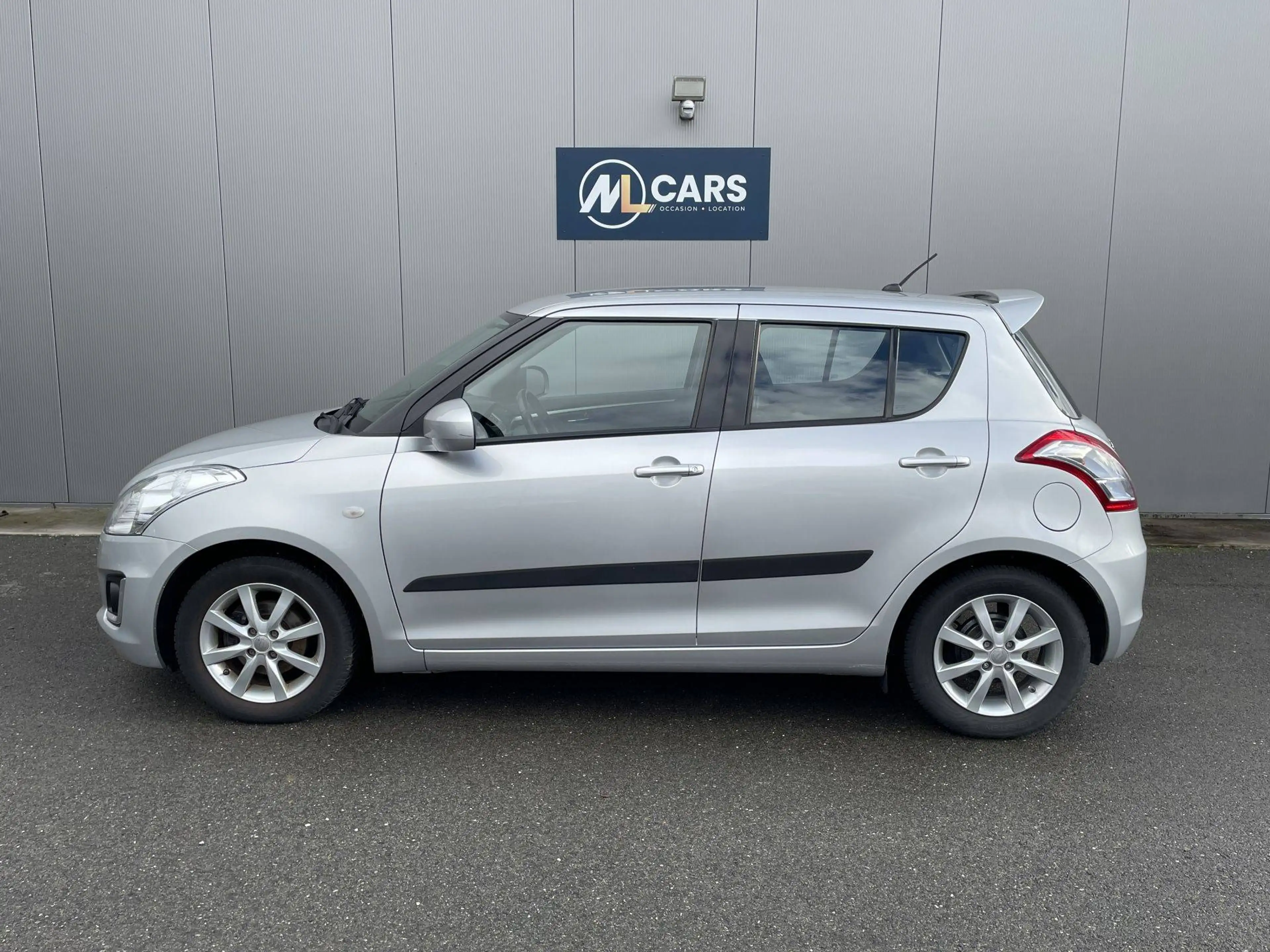 Suzuki Swift 1.2 COMFORT — photo 4