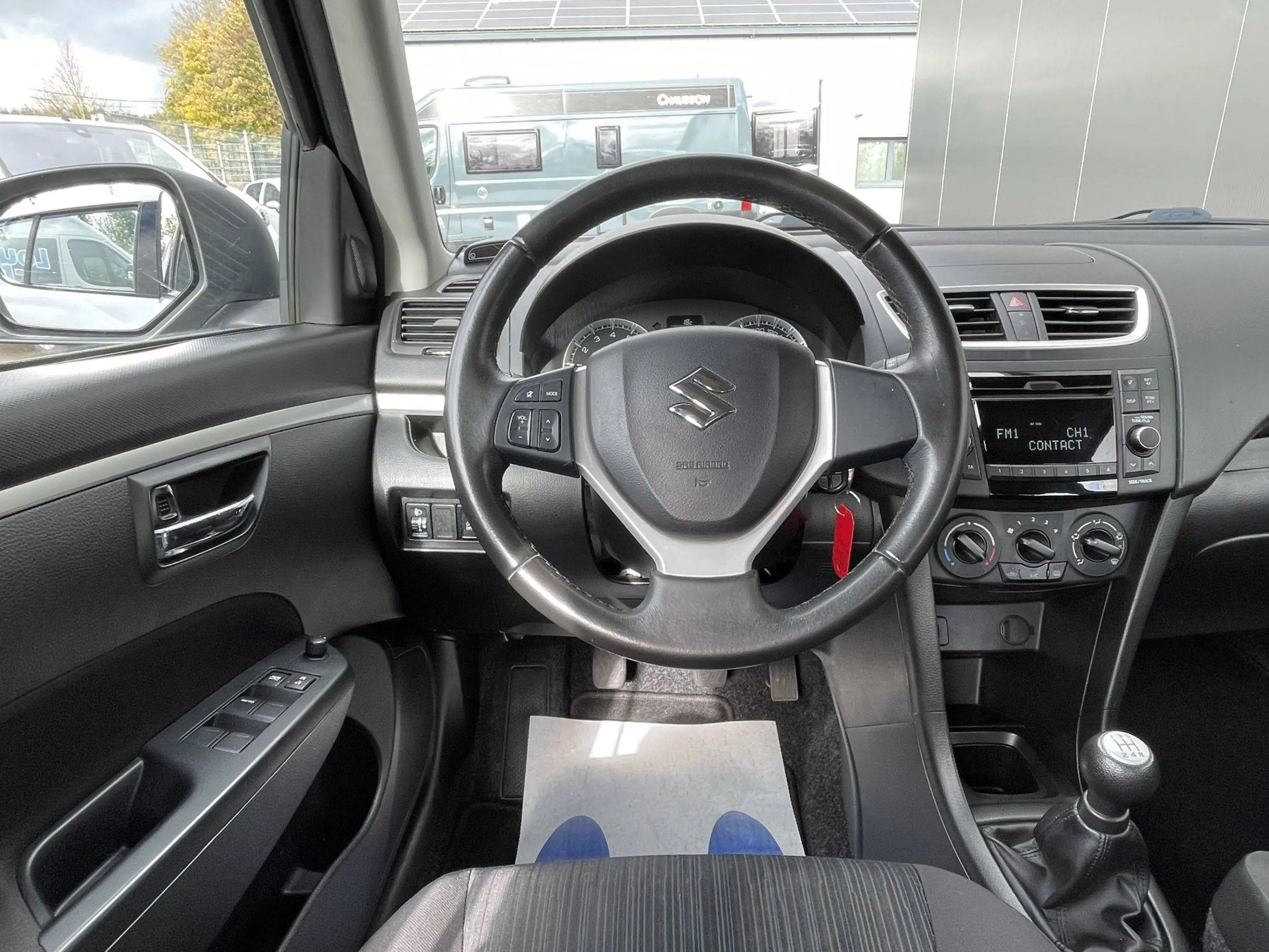 Suzuki Swift 1.2 COMFORT — photo 15
