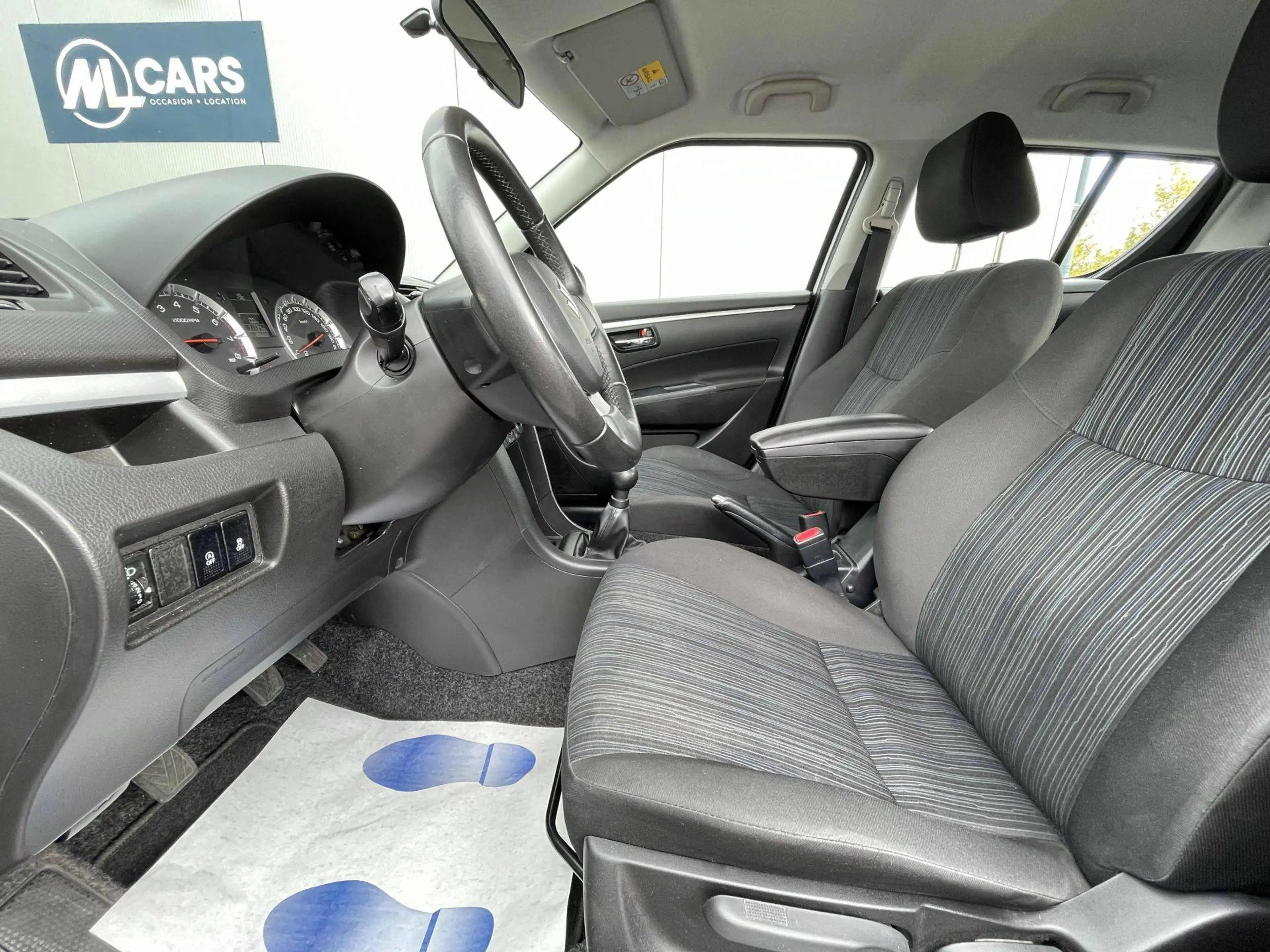 Suzuki Swift 1.2 COMFORT — photo 13