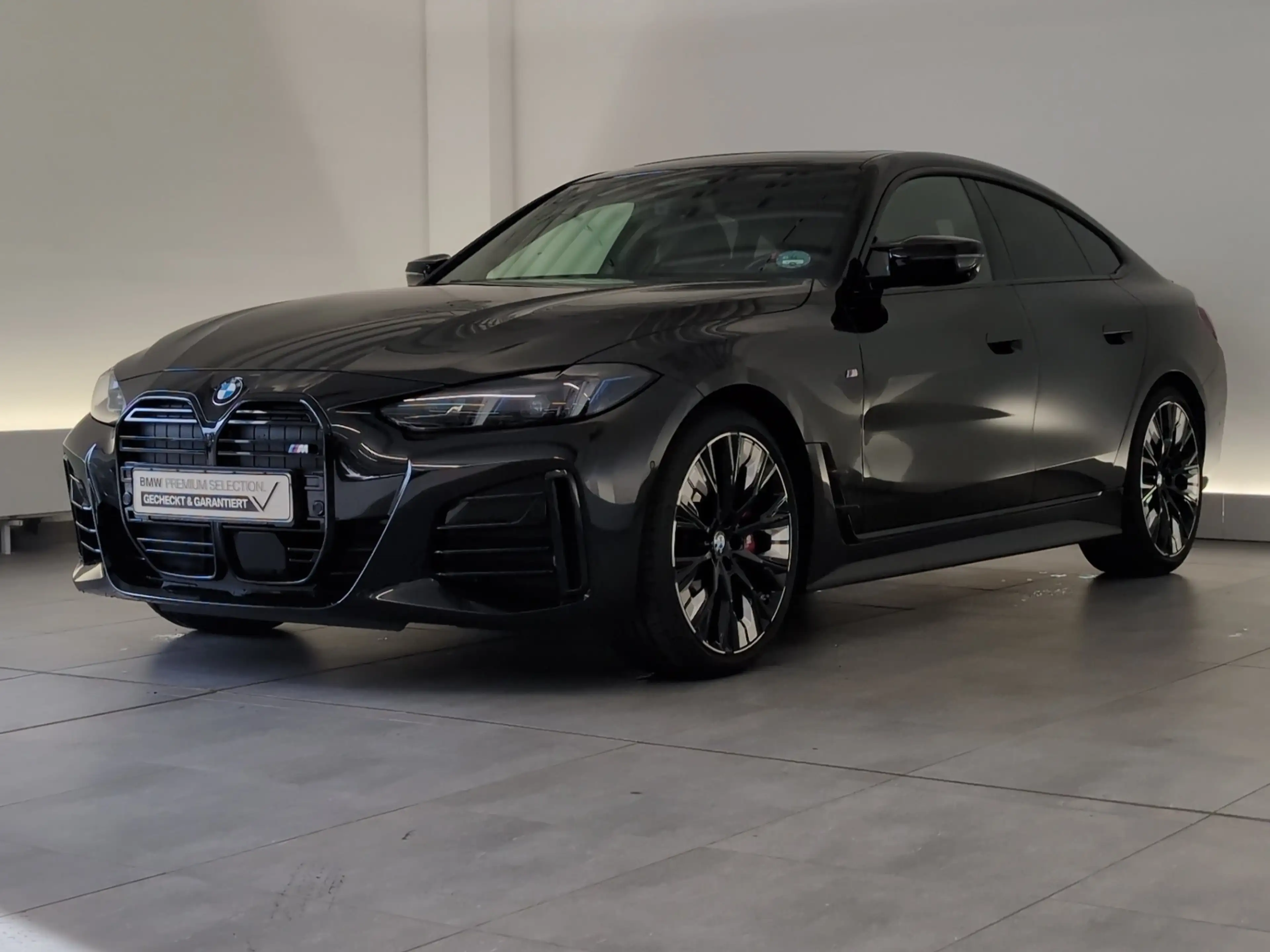 BMW M4 i xDrive Gran Coupé — photo 2