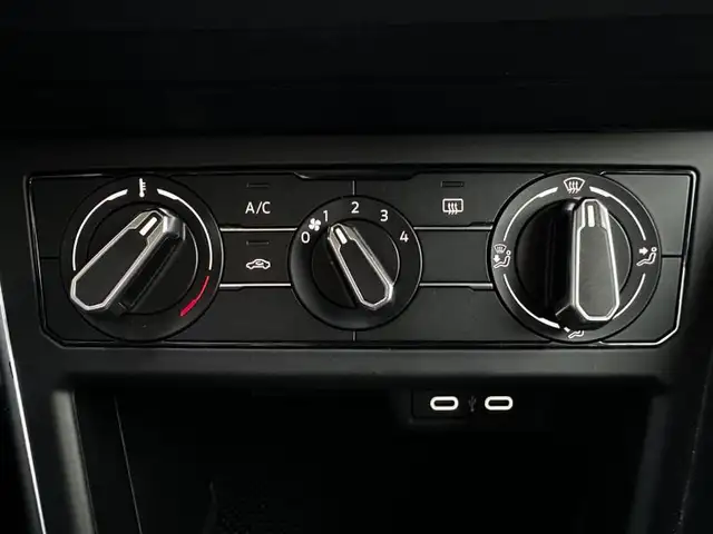 Volkswagen Polo view 15