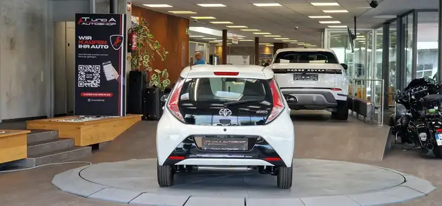 Toyota Aygo view 8