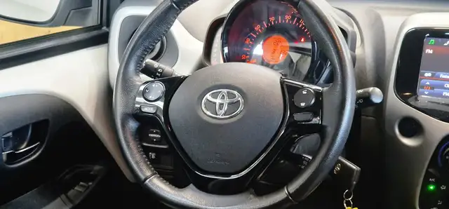 Toyota Aygo view 12