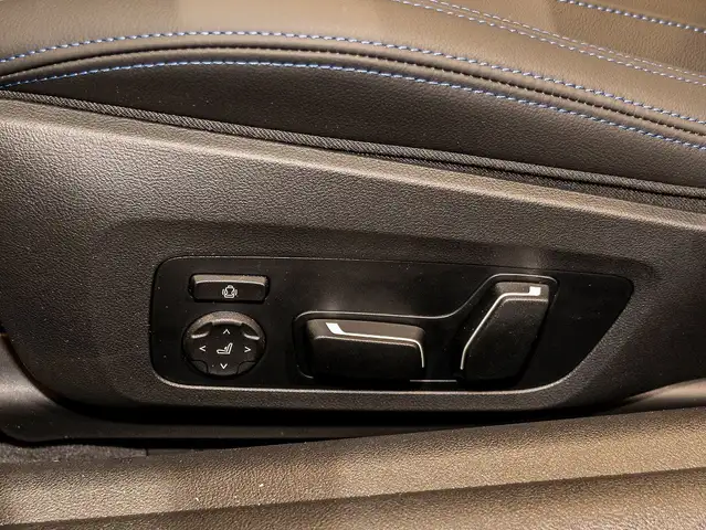 BMW 4 Series view 13