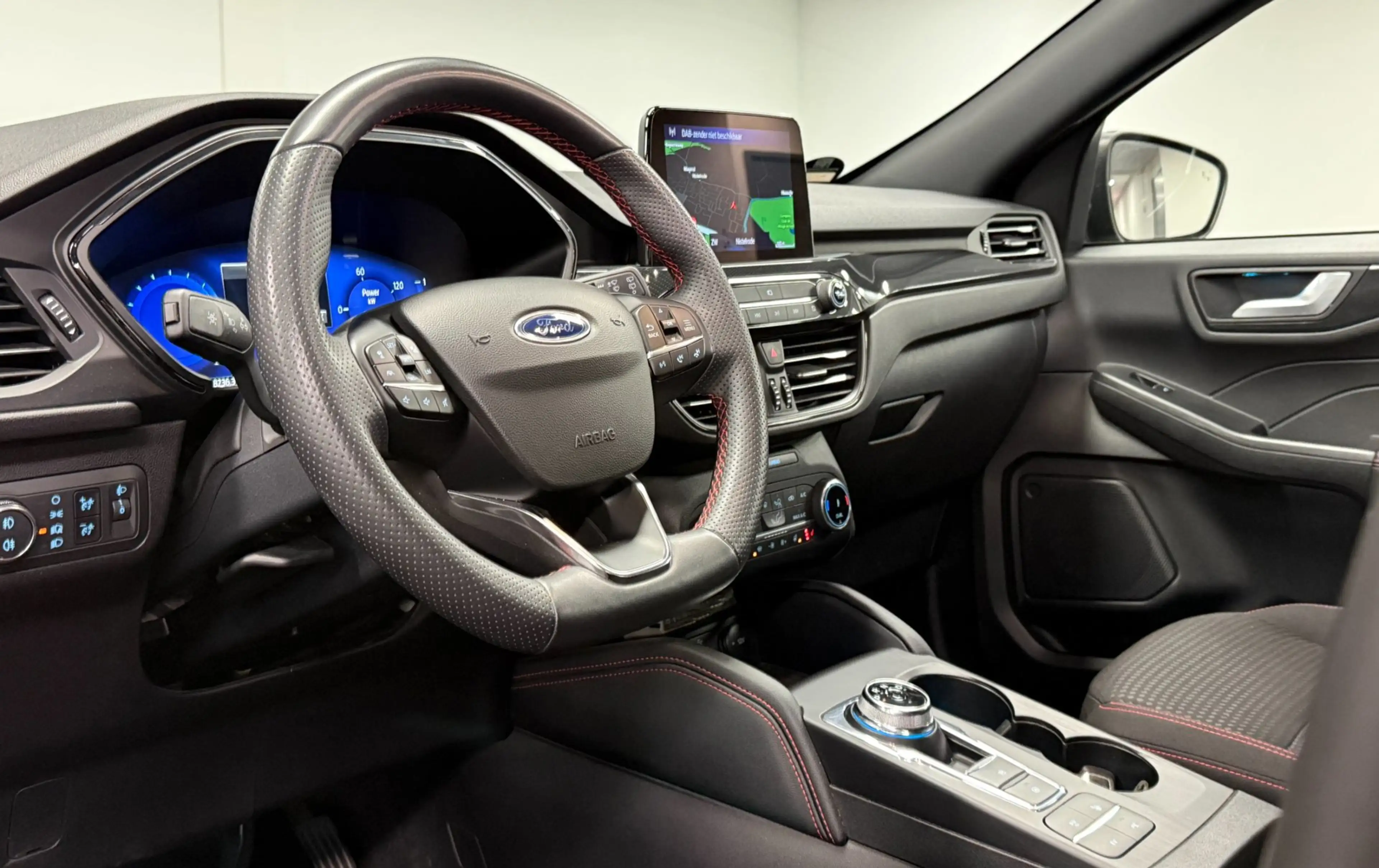 Ford Kuga 2.5 PHEV ST-Line *224PK*Panodak*Trekhaak*Navi*Came — photo 6