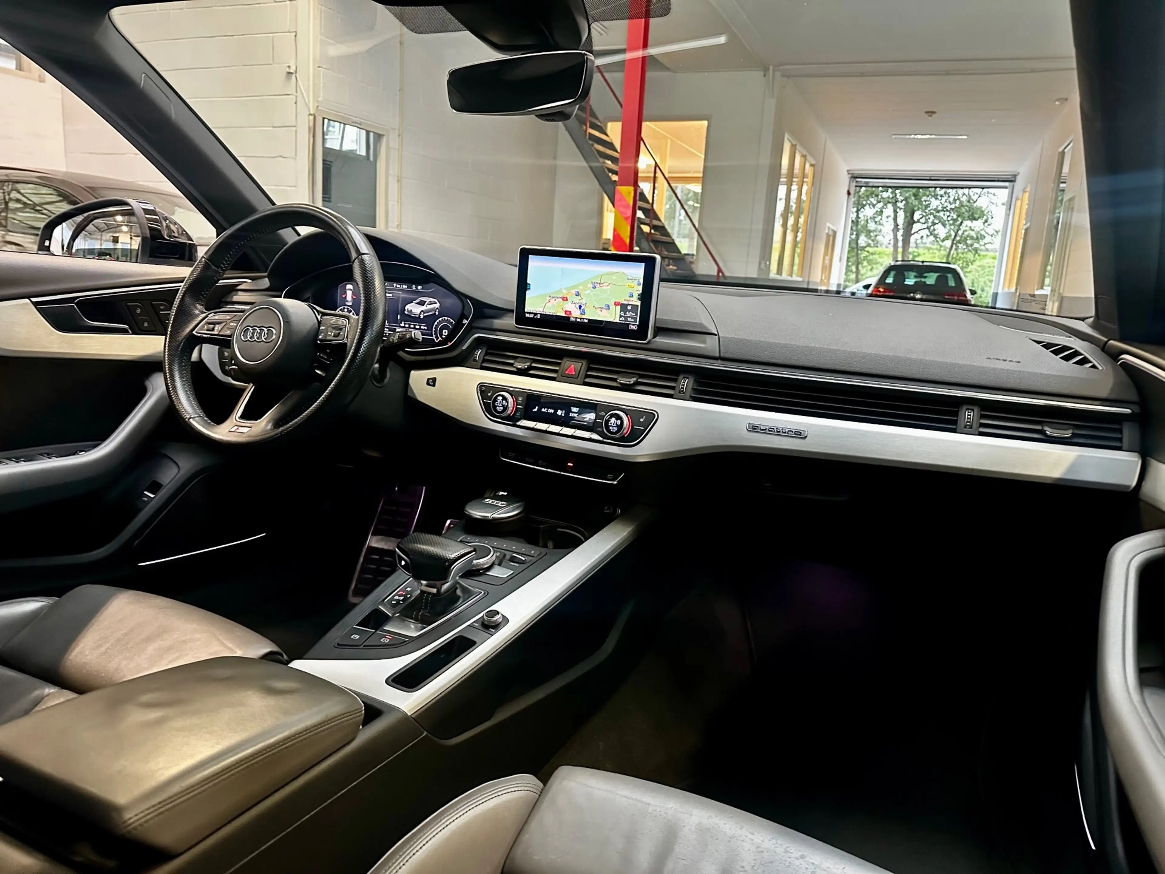Audi A4 Avant 2.0 TDI quattro Sport Pro Line S Spring Adva — photo 14