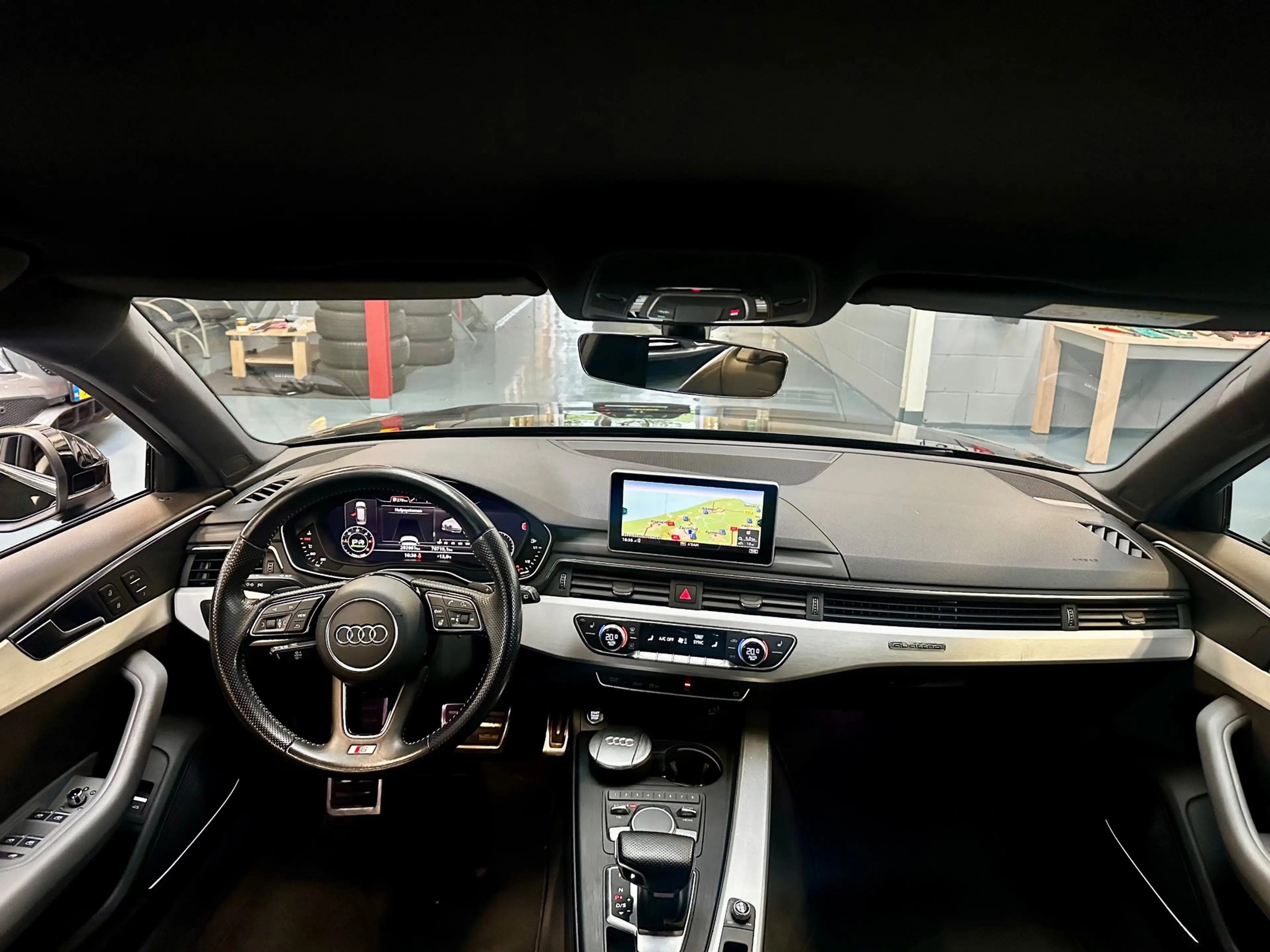 Audi A4 Avant 2.0 TDI quattro Sport Pro Line S Spring Adva — photo 11