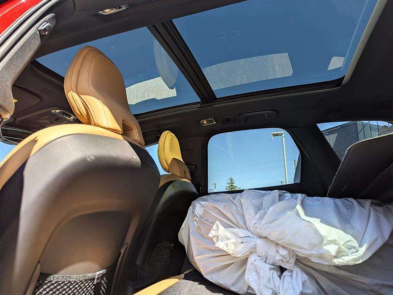 2019 Volvo XC60 T8 Inscription | Air Susp | PHEV | Nappa | AWD thumb 16
