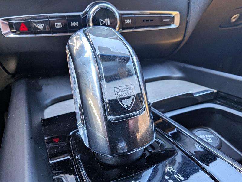 2019 Volvo XC60 T8 Inscription | Air Susp | PHEV | Nappa | AWD thumb 12