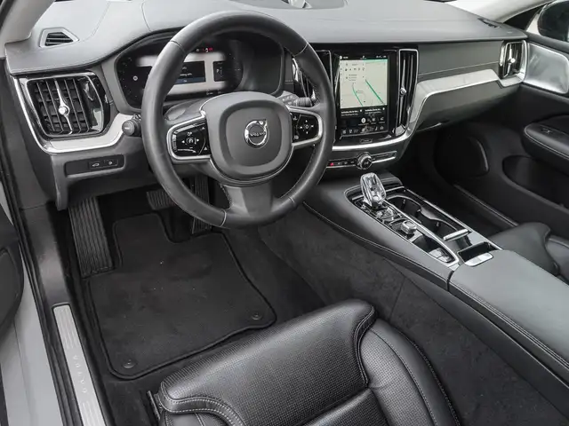 Volvo V60 view 10