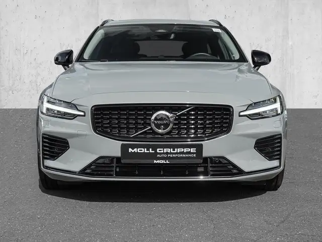 Volvo V60 view 3