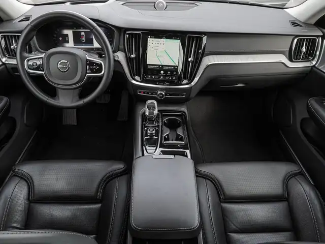 Volvo V60 view 11