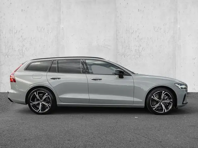 Volvo V60 view 5