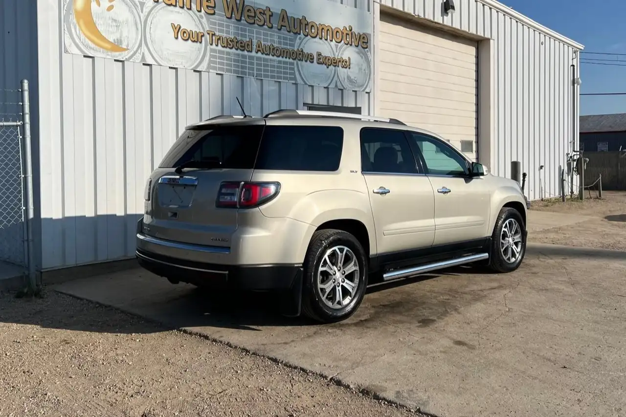 GMC Acadia photo GMC Acadia