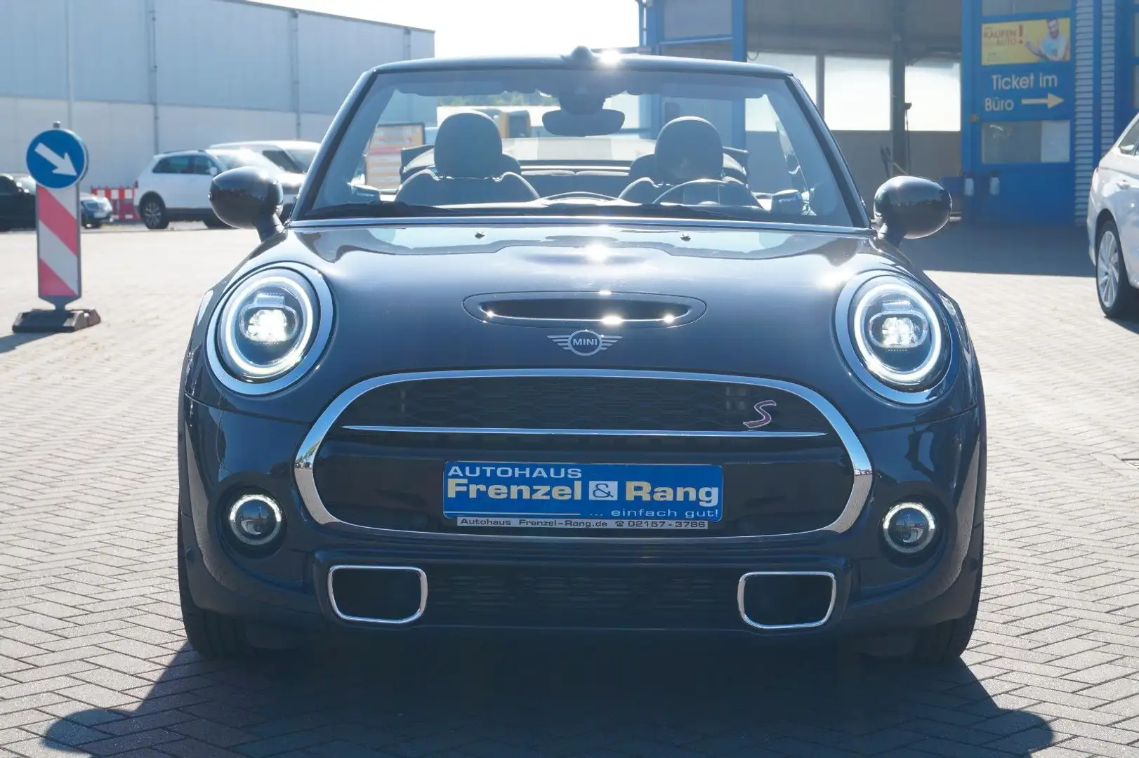 MINI Cooper S Cabrio *Kamera*LED*Navi*APP*Front*H&K* Grau - 2