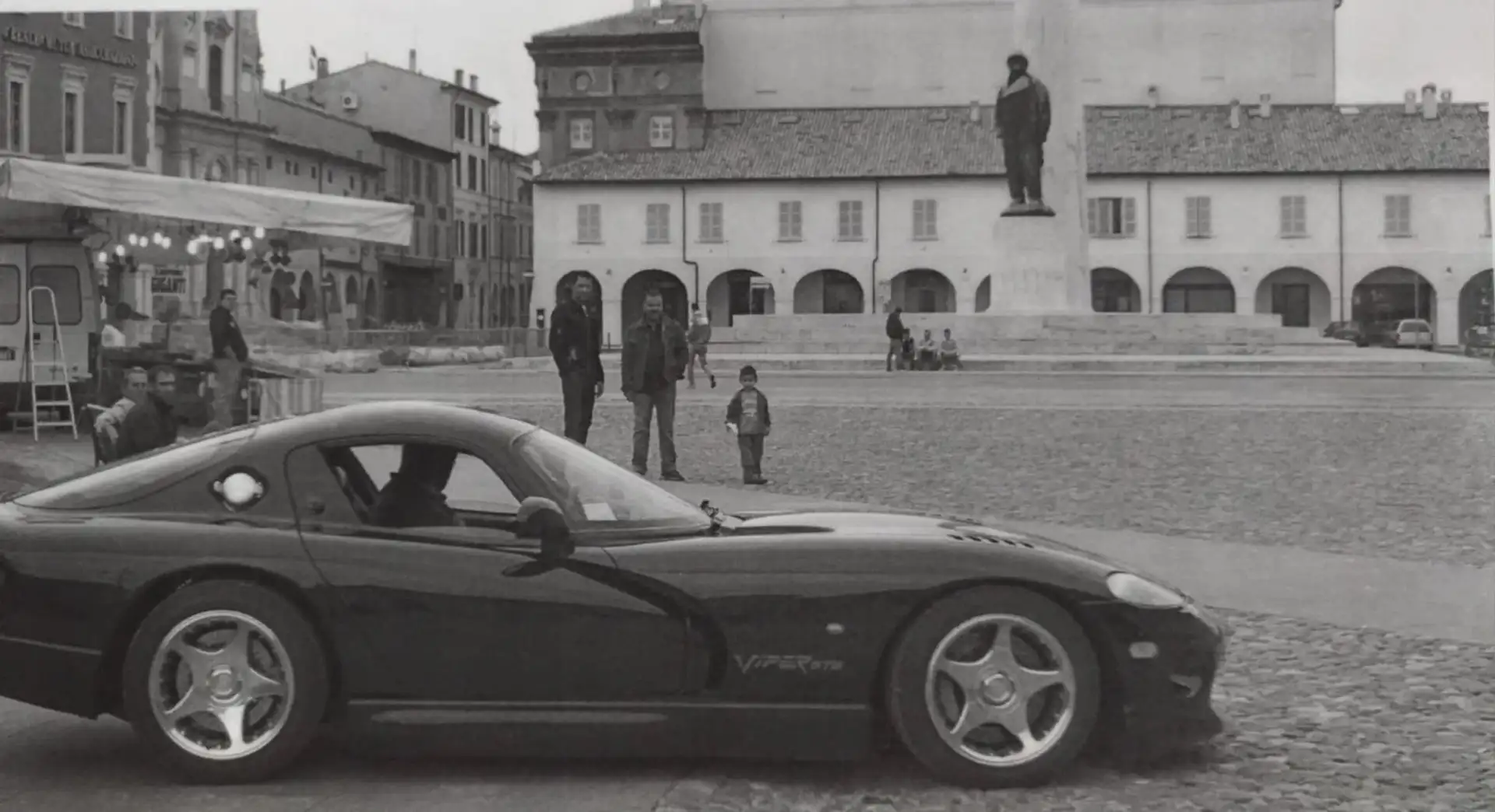 Dodge Viper Viper 8.3 SRT-10 - 1