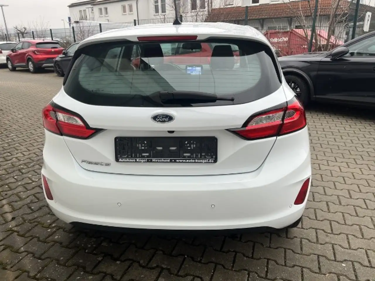Ford Fiesta 1.1 Cool&Connect — photo 4
