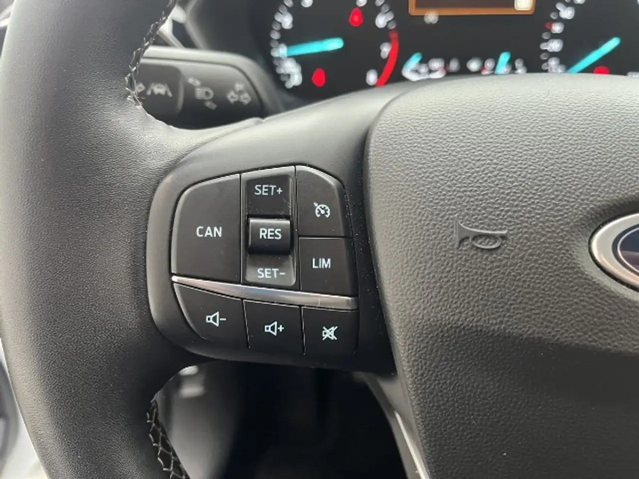 Ford Fiesta 1.1 Cool&Connect — photo 8