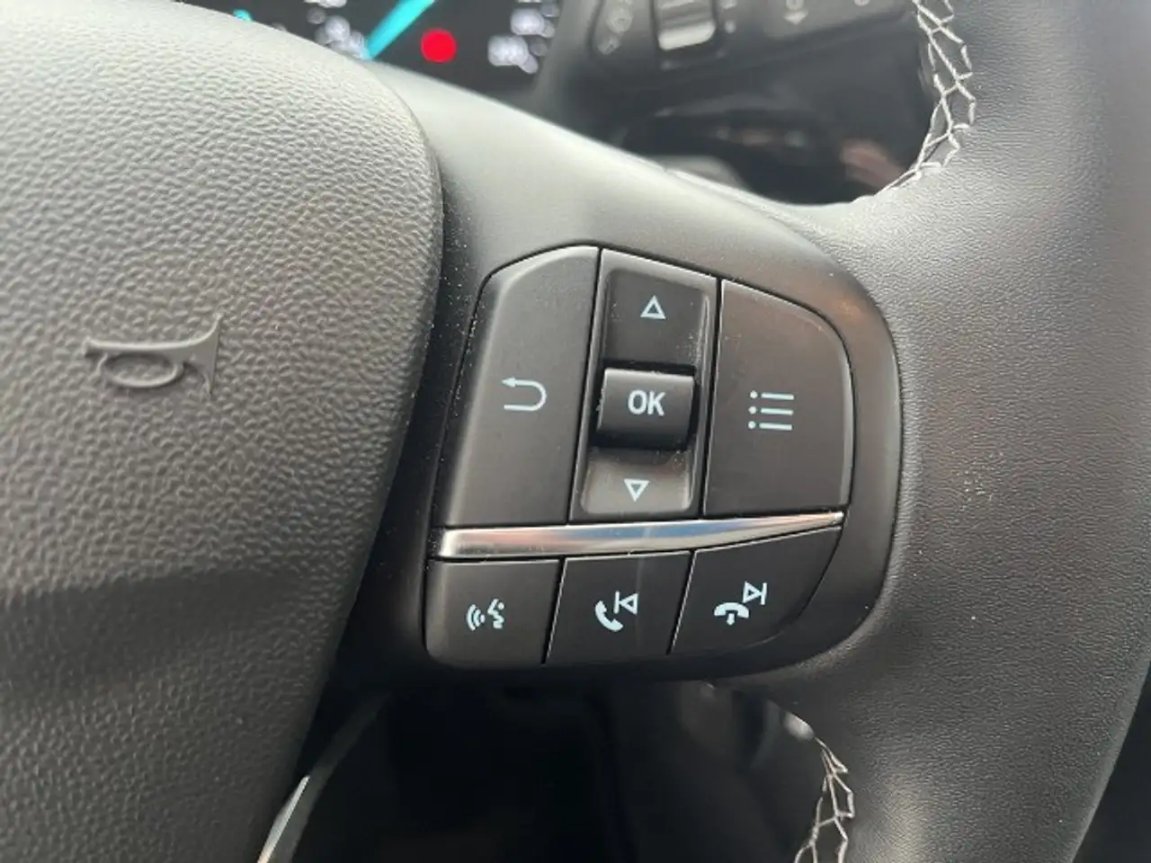 Ford Fiesta 1.1 Cool&Connect — photo 10