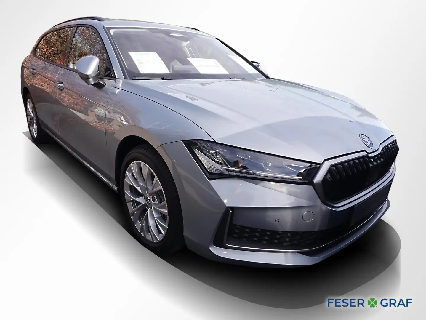 Skoda Superb Combi 1.5 TSI mHEV Selection AHK Nav RüKa Silber - 2