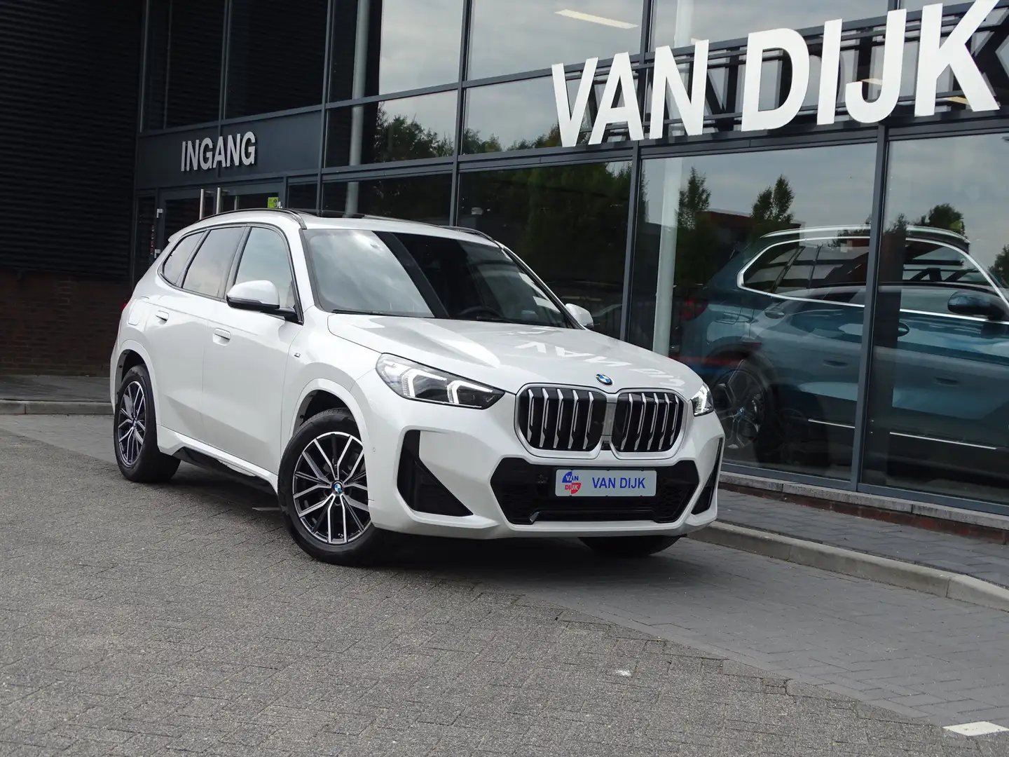 BMW X1 sDrive20i M Sport-Elek Trekhaak-Sportstoelen-Drivi Blanco - 1