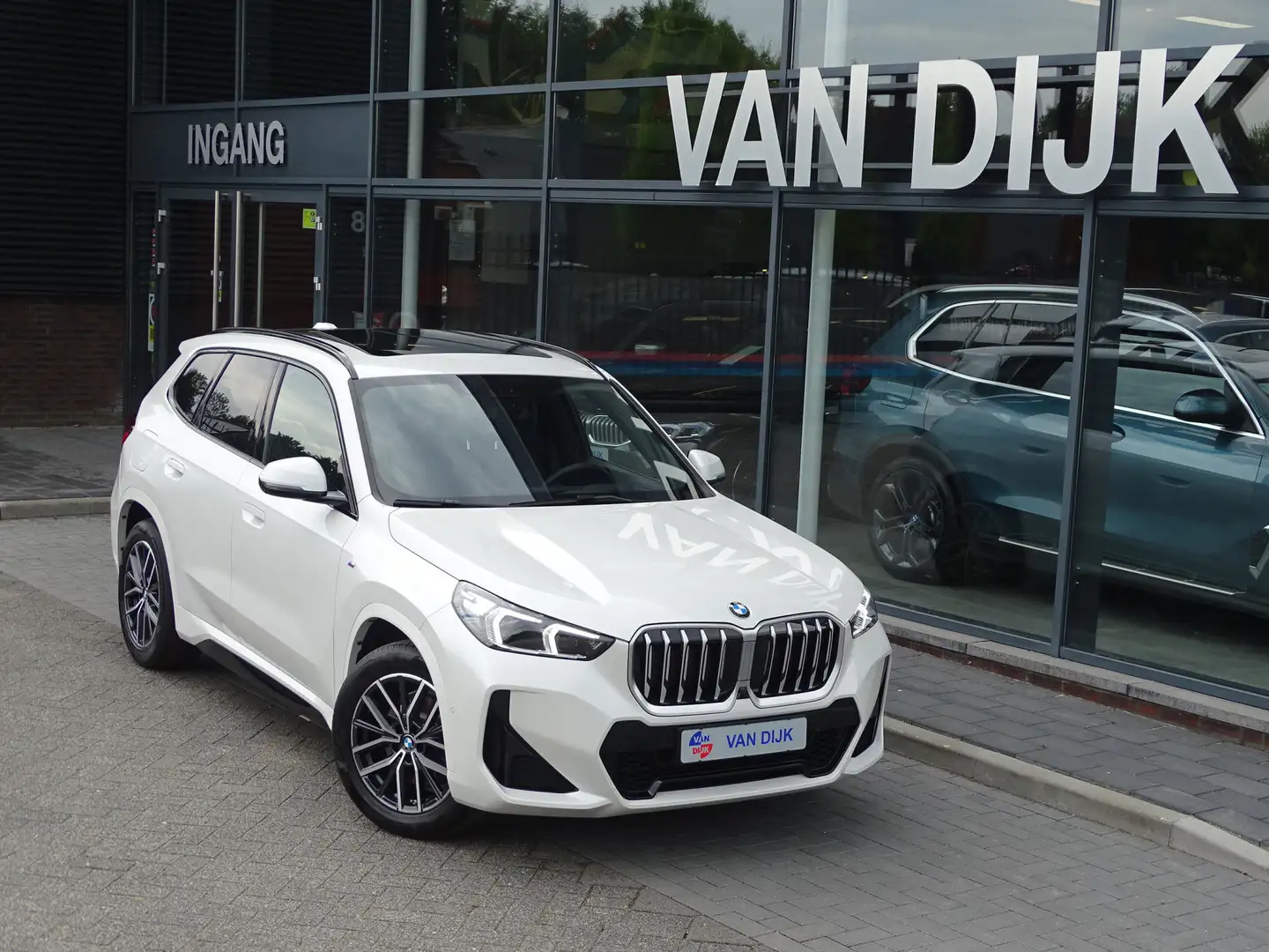 BMW X1 sDrive20i M Sport-Elek Trekhaak-Sportstoelen-Drivi Blanco - 2