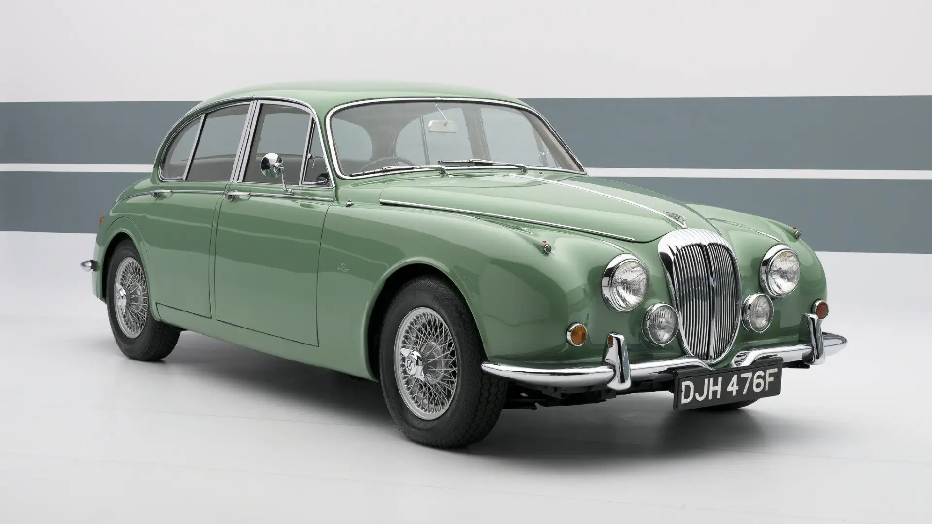 Daimler Sovereign 250 V8 Zelená - 2