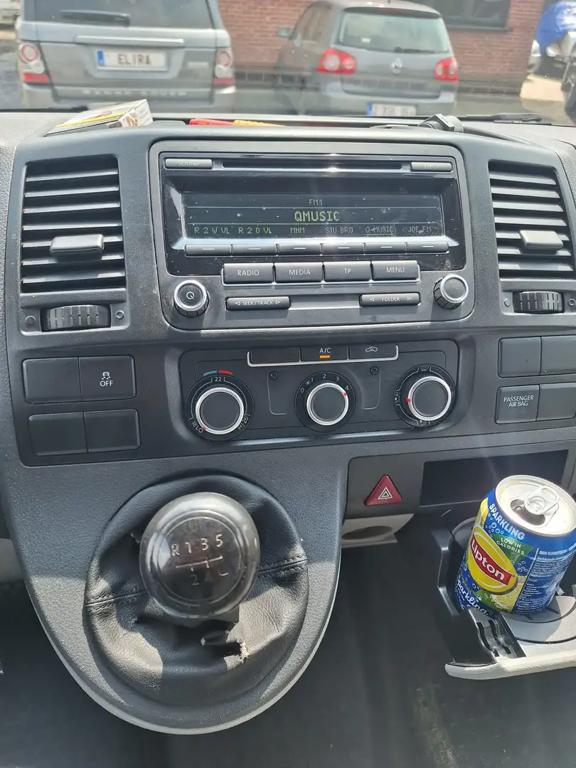 Volkswagen T5 Transporter - 2