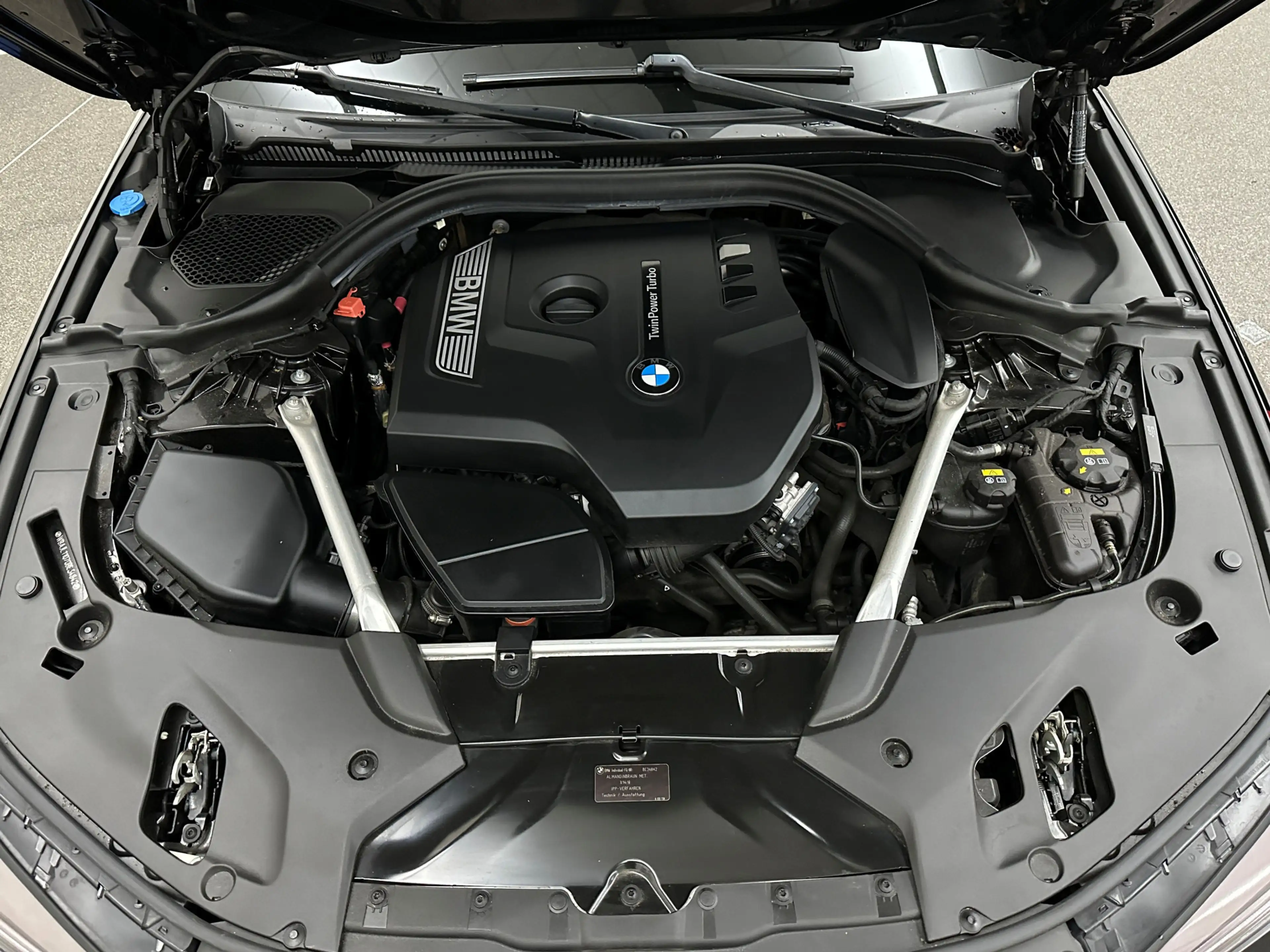BMW 520 5-serie Touring 520i M-Sport Volledig Individual | — photo 16