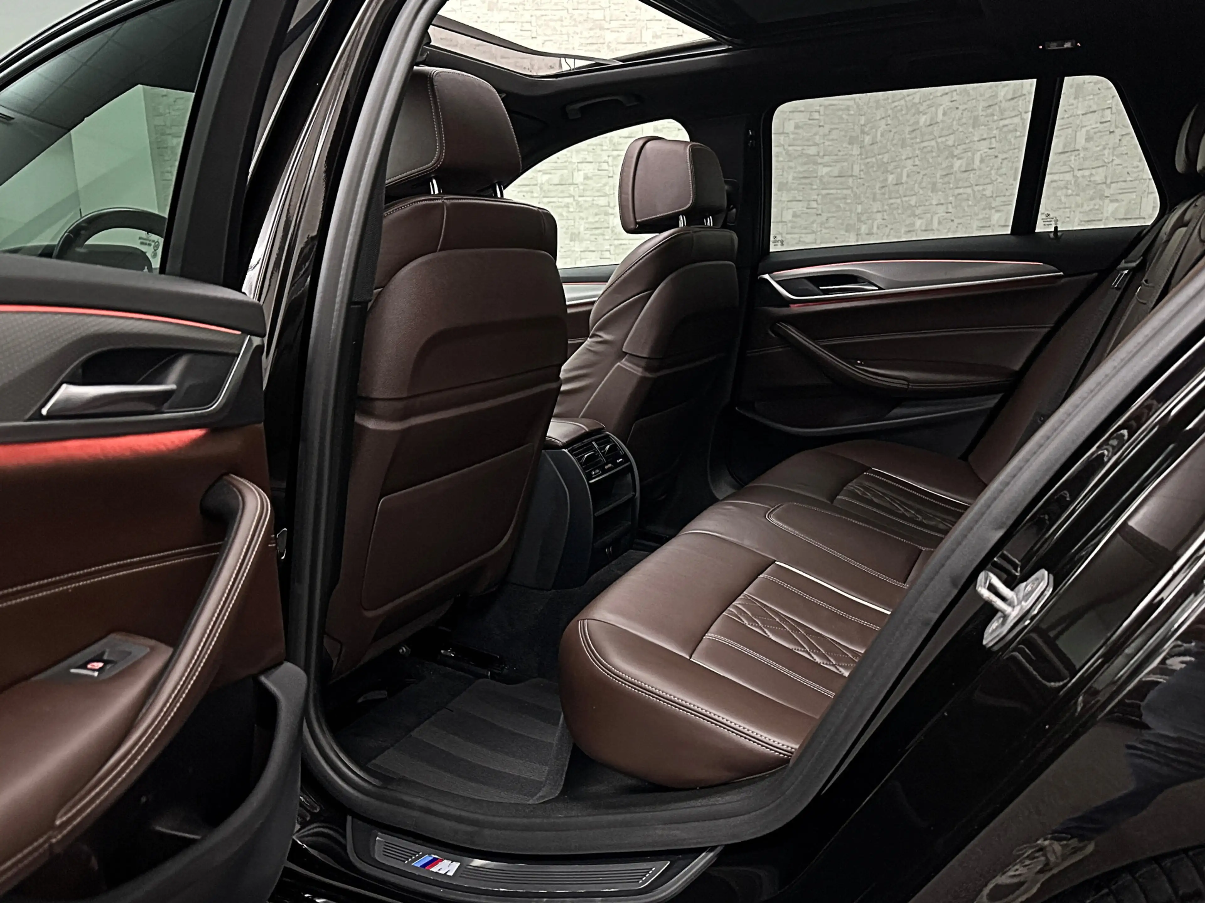 BMW 520 5-serie Touring 520i M-Sport Volledig Individual | — photo 6