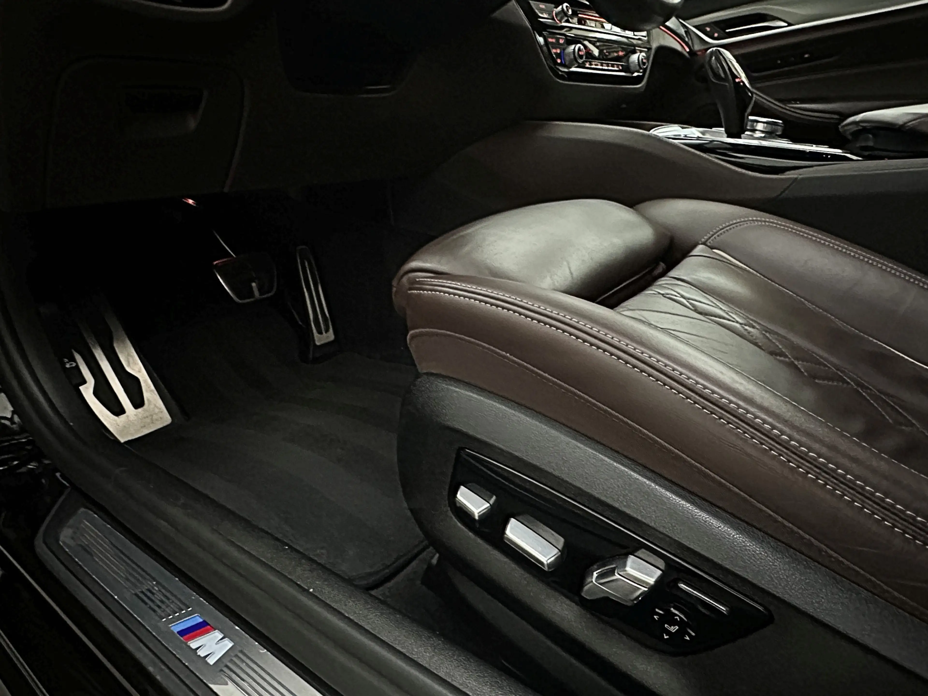 BMW 520 5-serie Touring 520i M-Sport Volledig Individual | — photo 21