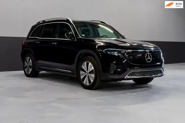 Mercedes-Benz EQB 350 4MATIC AMG Line 67 kWh
