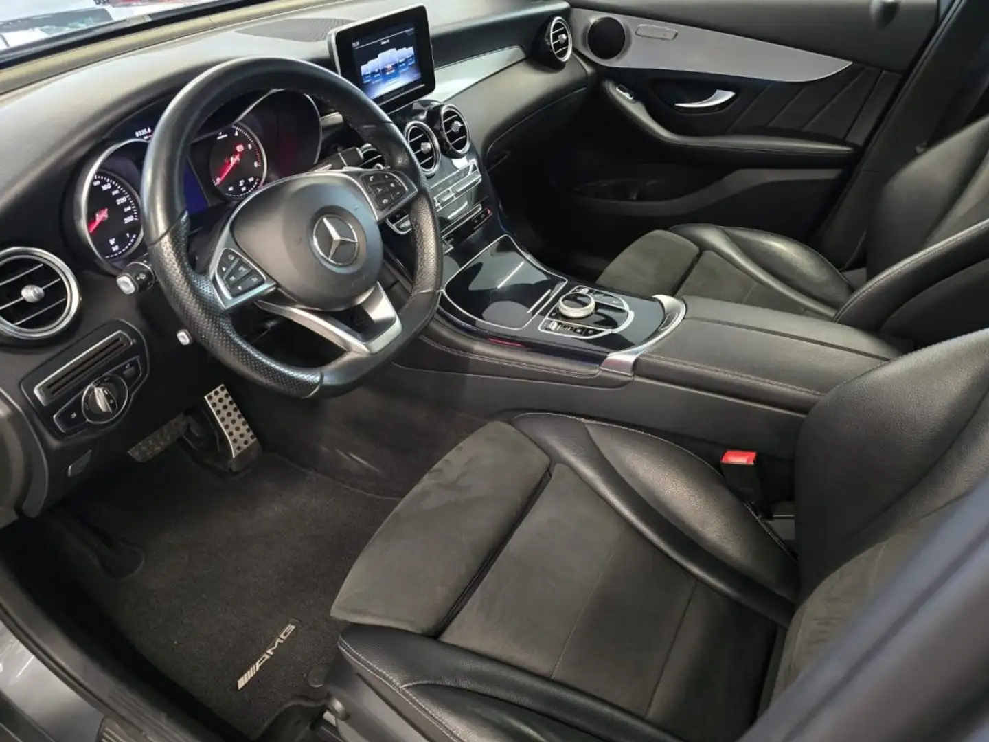 Mercedes-Benz GLC 220 2.0 d 4Matic 170 CV Sport Gris - 2