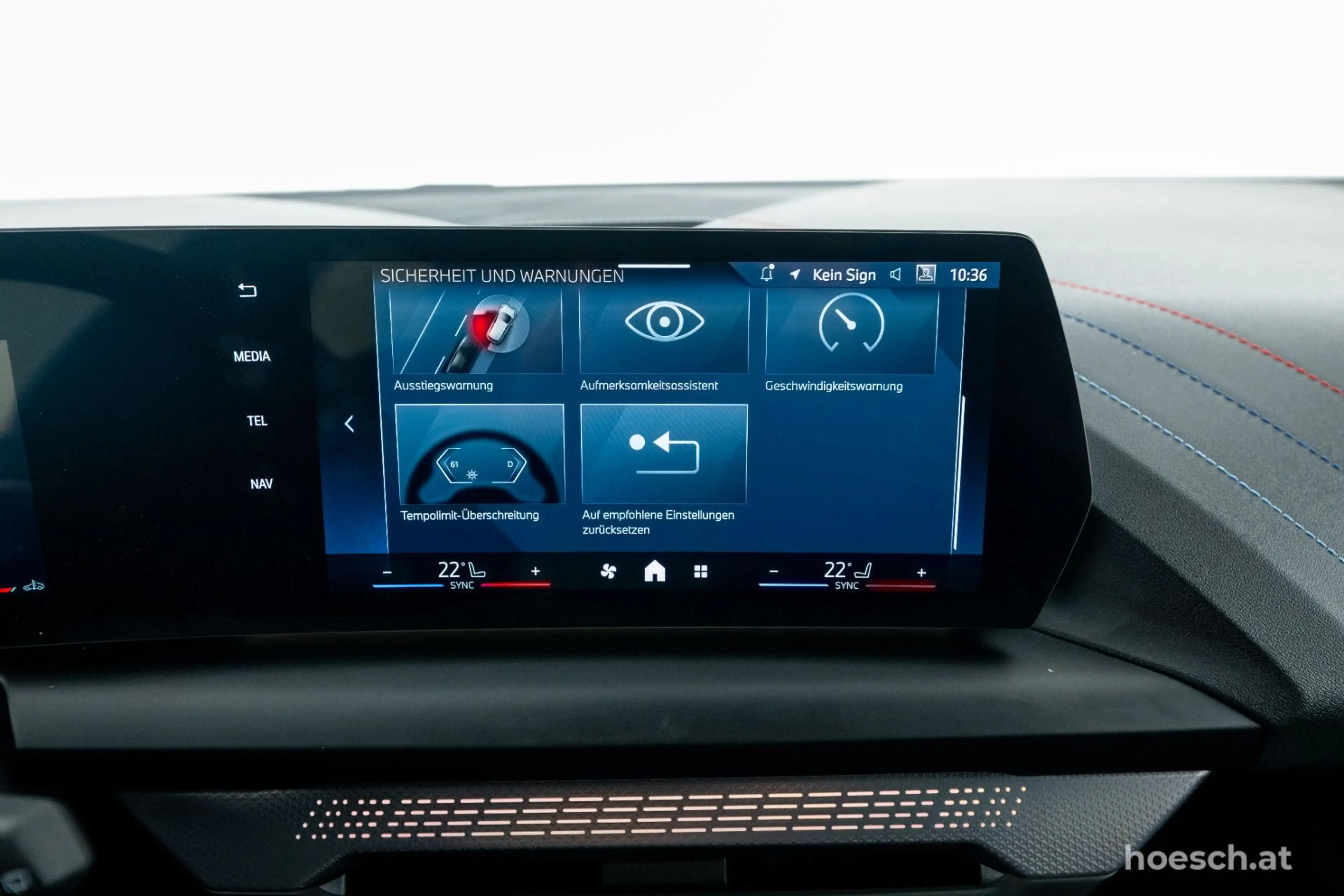 BMW 120 i M Sport 18'' PANO ASSIST NEUWERTIG ++ — photo 14