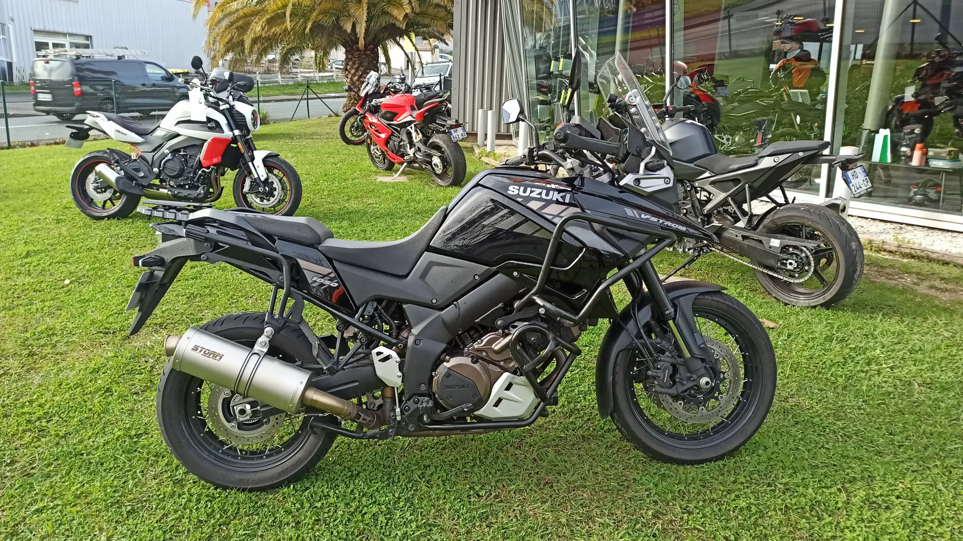 Suzuki V-Strom 1050 Noir - 2