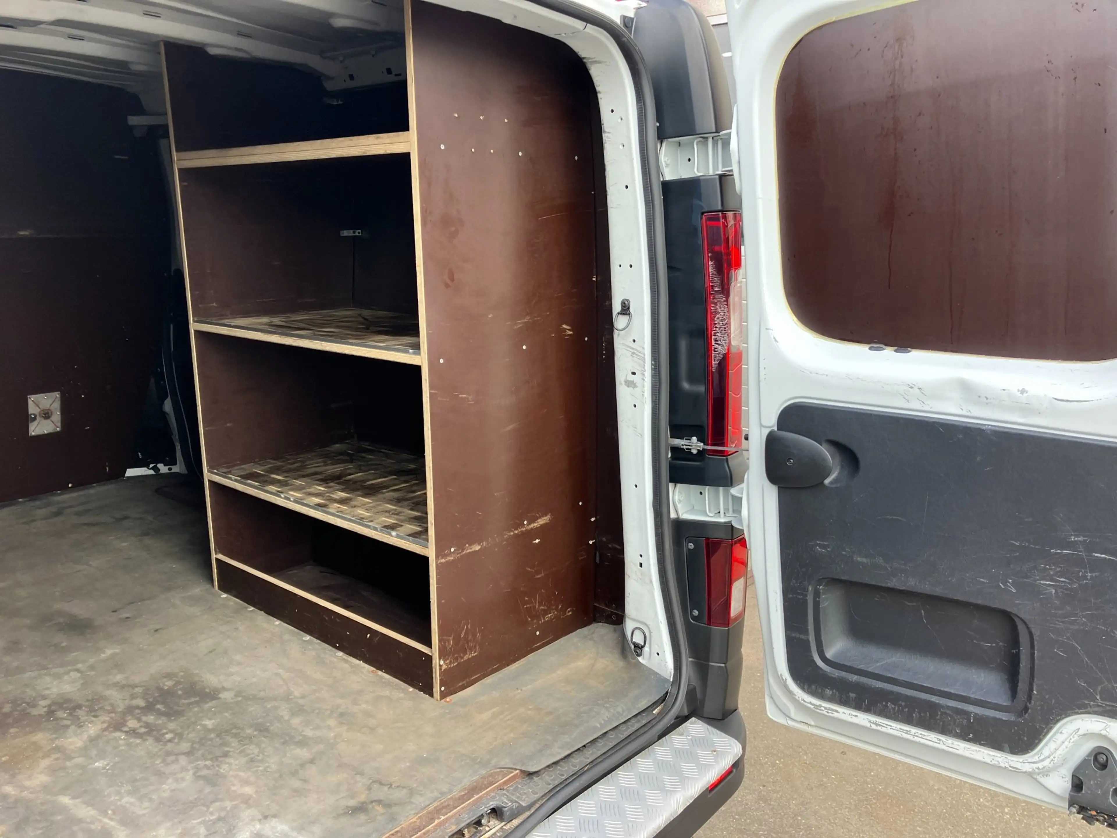 Renault Trafic 1.6 dCi T27 L1H1 Comfort Energy — photo 9