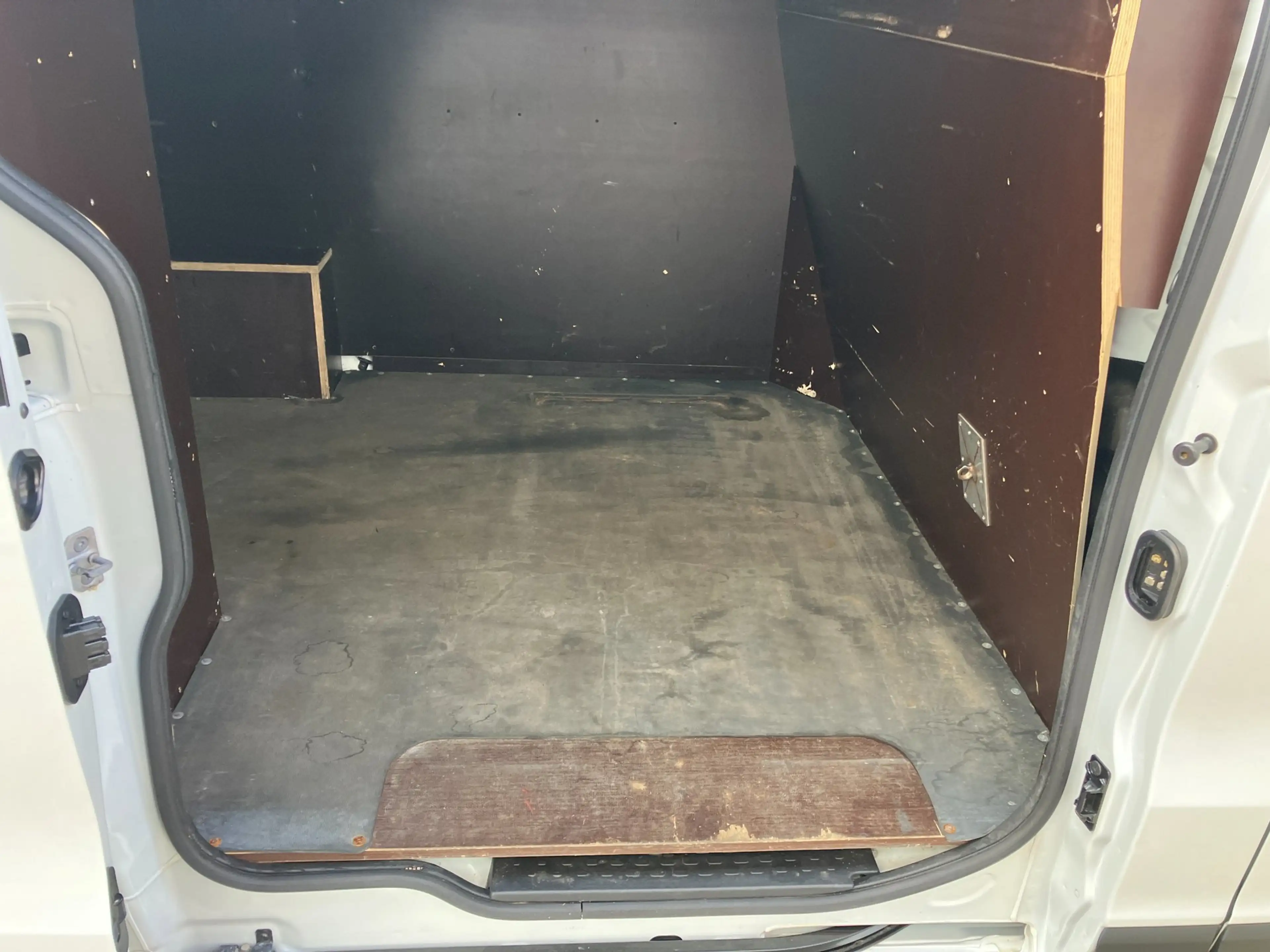 Renault Trafic 1.6 dCi T27 L1H1 Comfort Energy — photo 10