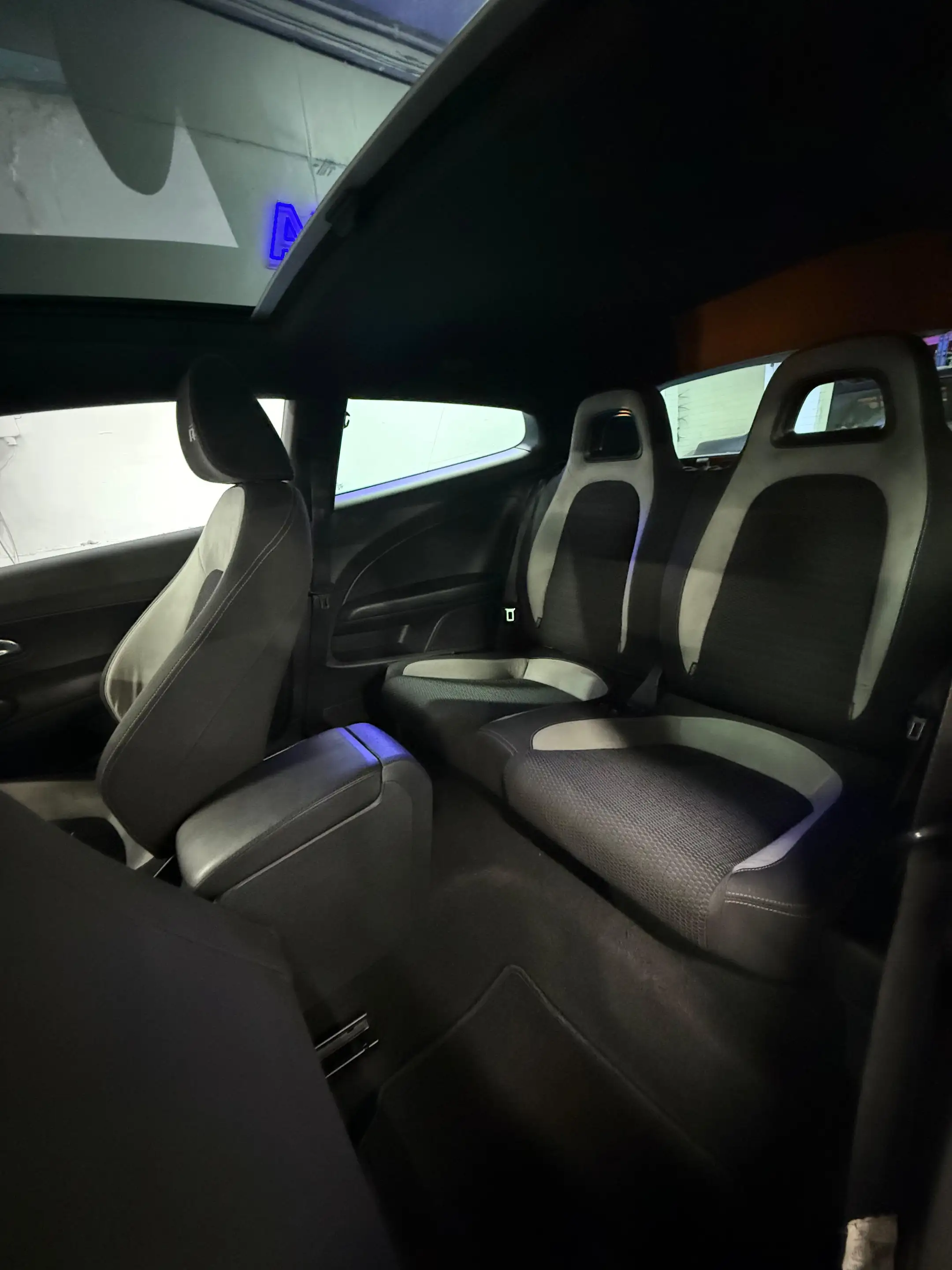 Volkswagen Scirocco Scirocco 1.4 TSI — photo 8