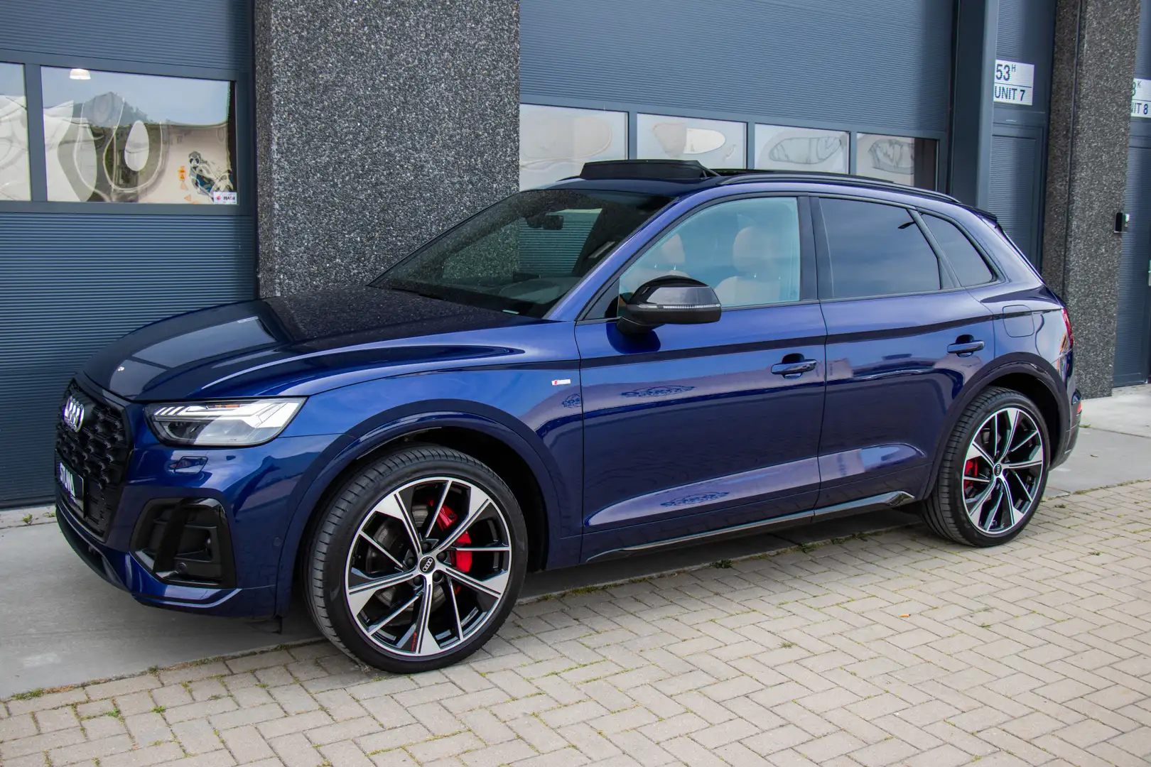Audi Q5 55 TFSI e S edition Competition | Audi Exclusive | Blue - 1