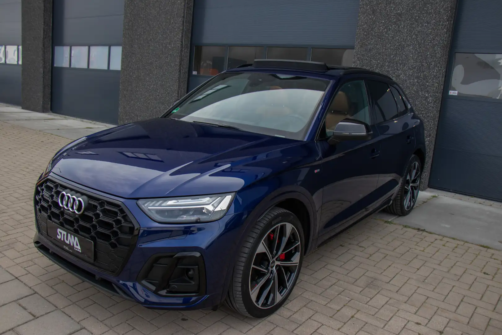 Audi Q5 55 TFSI e S edition Competition | Audi Exclusive | Blue - 2