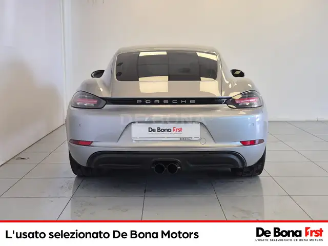 Porsche Cayman view 4