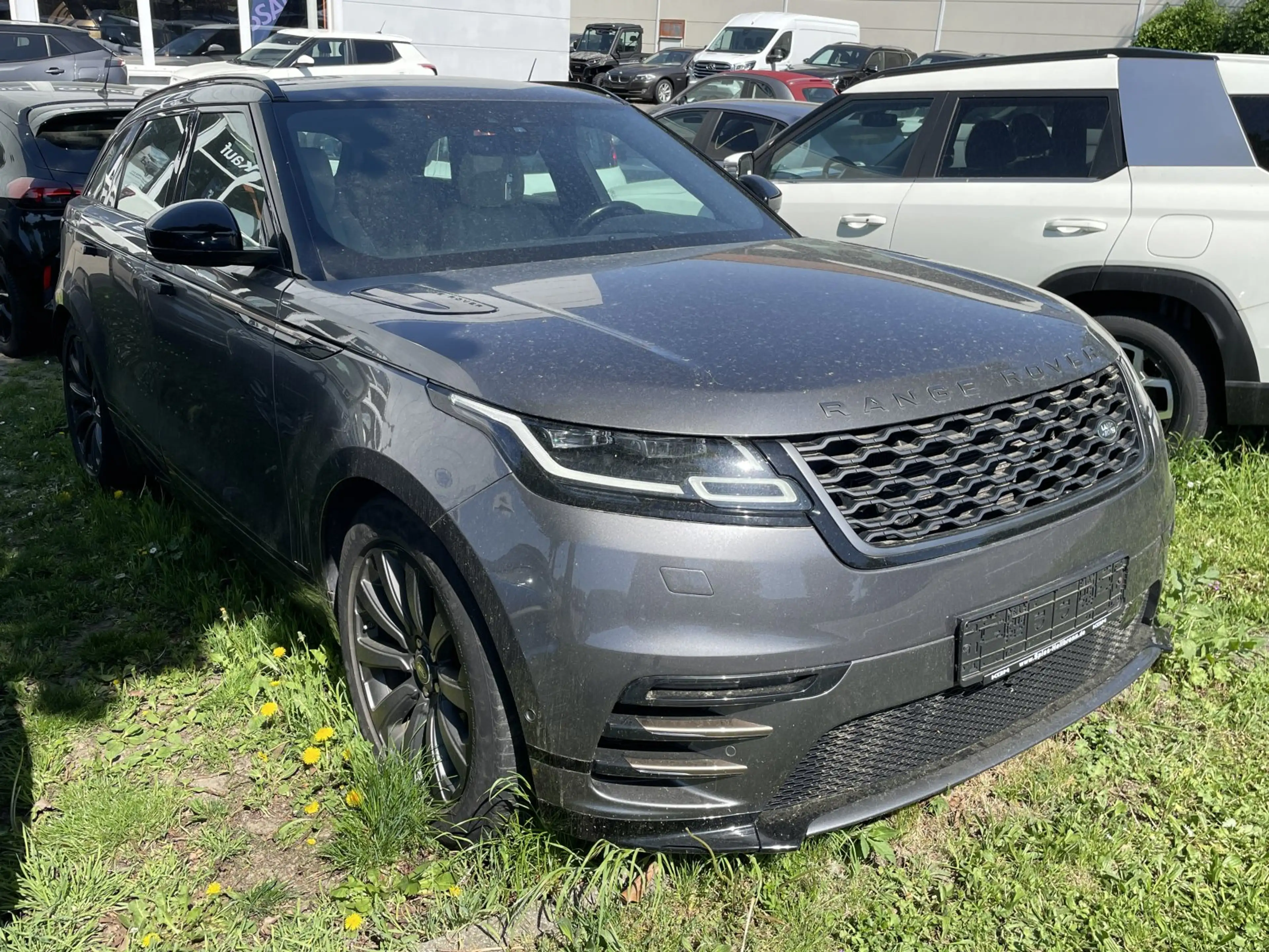 Land Rover Range Rover Velar D300 AWD  R-Dynamic SE Pano AHK — photo 6