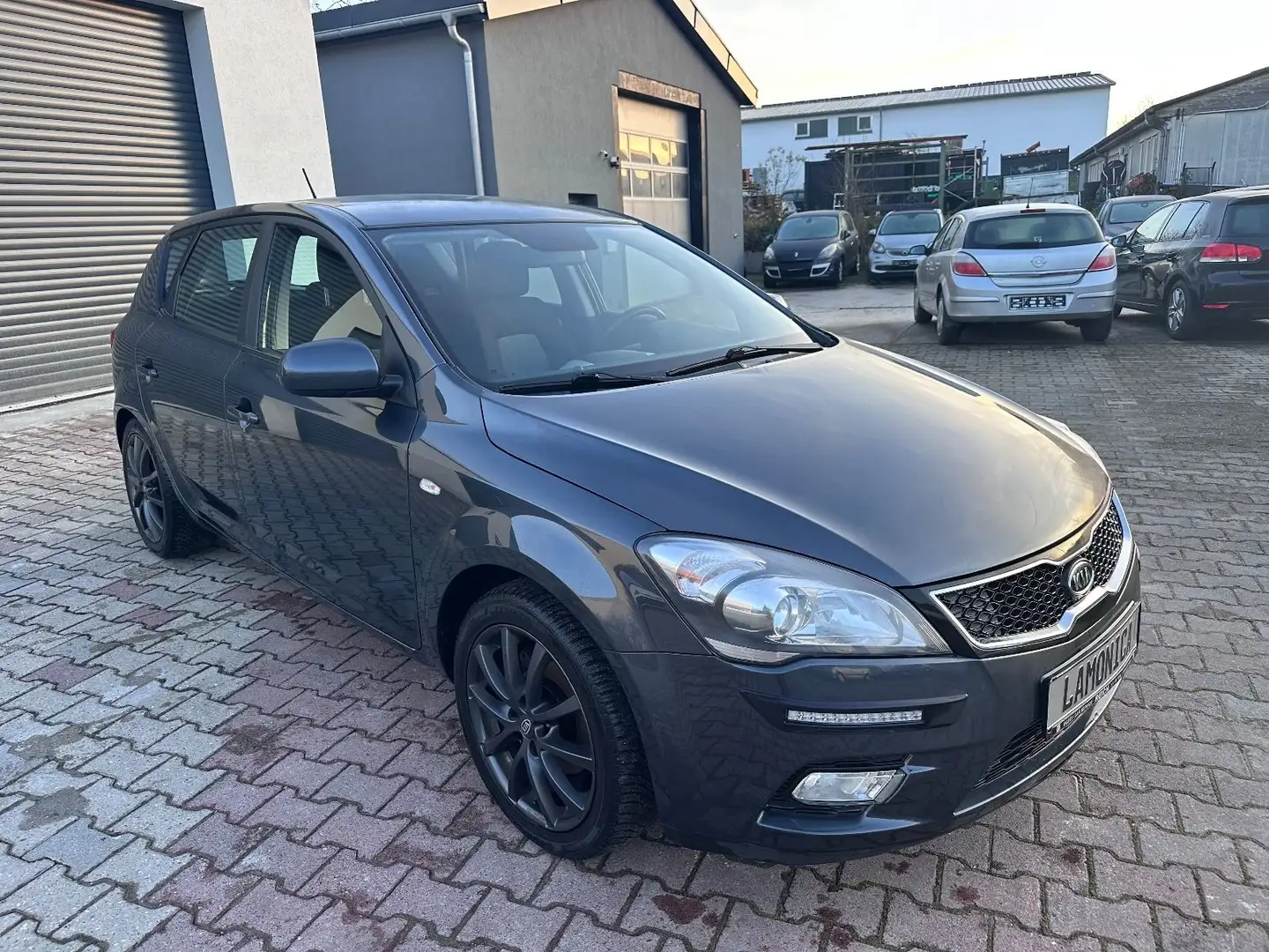 Kia Ceed / cee'd Ceed 1.4*1.Hand*Scheckheft*Rückfahrkamera* Gris - 1