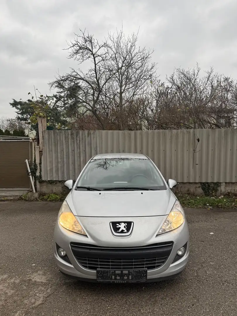 Peugeot 207 Husky 1,4 16V VTi 100 - 2