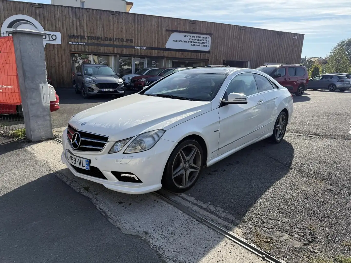 Mercedes-Benz E 350 Coupé E 350 CDI FAP BlueEfficiency + GPS + Caméra AR + Toit ouvrant Blanc - 1